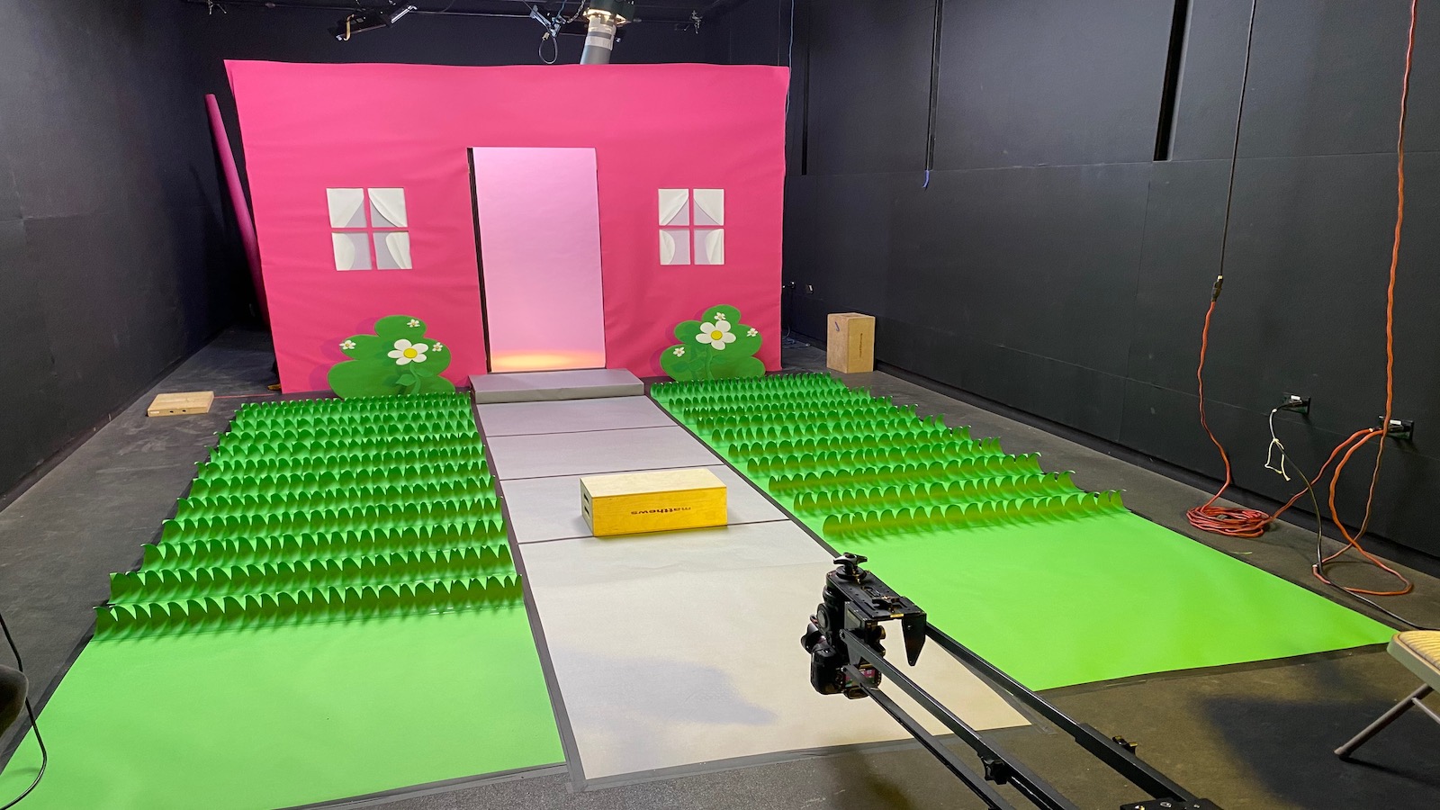 Behind the camera dolly jib rig we used to shoot our stop motion shipping service promo.