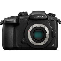 Panasonic Lumix GH5 Camera Kit